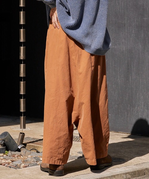 DIET BUTCHER SLIM SKIN(ダイエットブッチャースリムスキン)の「DIET BUTCHER SLIM SKIN/ダイエットブッチャースリムスキン Lite Duck “NIMBUS” ワイドシルエット パンツ(デニムパンツ・メンズ・ブラウン/ピンク/ナチュラル/インディゴブルー・FREE)」の5枚目の写真