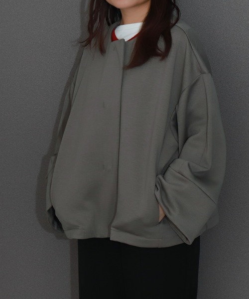 ダンボールポンチコクーンノーカラージャケット（ノーカラージャケット