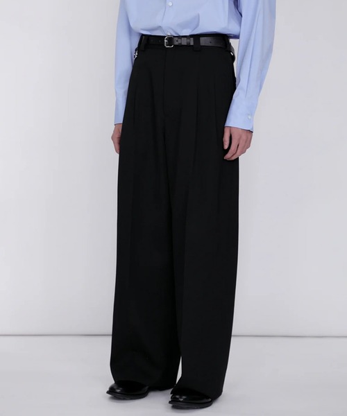 th products(ティーエイチプロダクト)の「【th products/ティーエイチプロダクツ】Extra Volumed Tapered Pants(スラックス・メンズ・グレー/ブラック・1/2)」の5枚目の写真