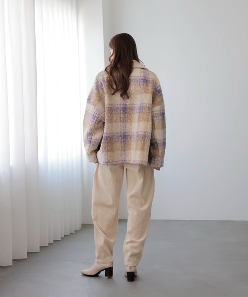 Jines(ジネス)の「ビッグチェックショートコート(ピーコート・レディース・パープル/イエロー・38)」の5枚目の写真