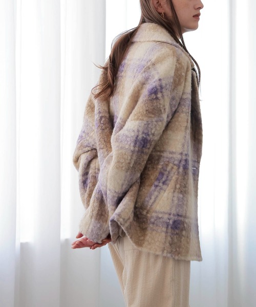 Jines(ジネス)の「ビッグチェックショートコート(ピーコート・レディース・パープル/イエロー・38)」の10枚目の写真