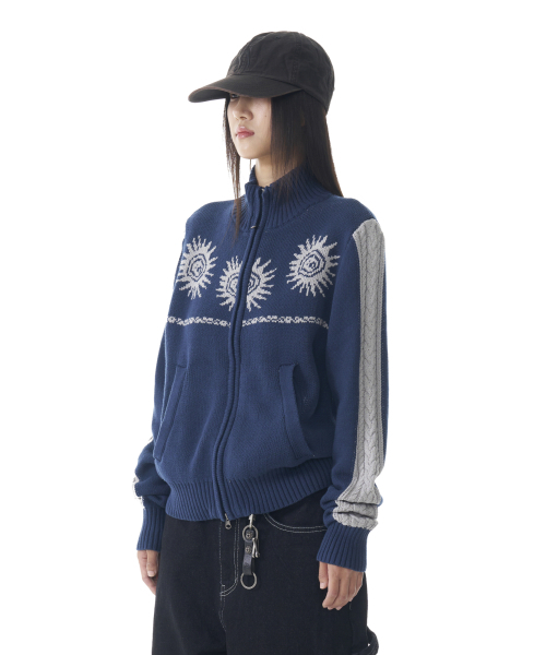 AAKAM(アーカム)の「Sun Jacquard Zip-Up Sweater (Navy)(ニット/セーター・レディース・その他・1/2)」の3枚目の写真