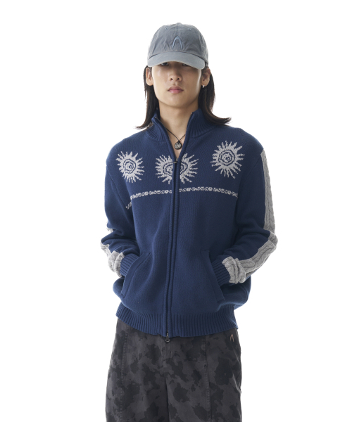 AAKAM(アーカム)の「Sun Jacquard Zip-Up Sweater (Navy)(ニット/セーター・レディース・その他・1/2)」の11枚目の写真
