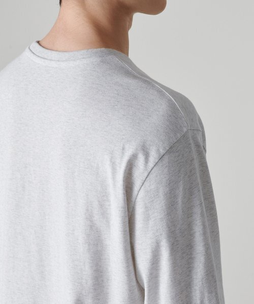 MUSINSA STANDARD（ムシンサスタンダード）の「[クールタンダード] クルーネック長袖Tシャツ [メランジライトグレー]（Tシャツ/カットソー・メンズ・その他・XX-LARGE/XXX-LARGE/MEDIUM/LARGE/X-LARGE）」の5枚目の写真