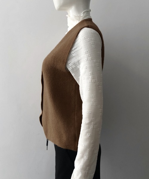 Miniministore(ミニミニストア)の「ニットベスト ニットジレ 重ね着 秋冬服(ベスト・レディース・ベージュ/オレンジ/マスタード/ブラウン/キャメル/ホワイト・FREE)」の15枚目の写真