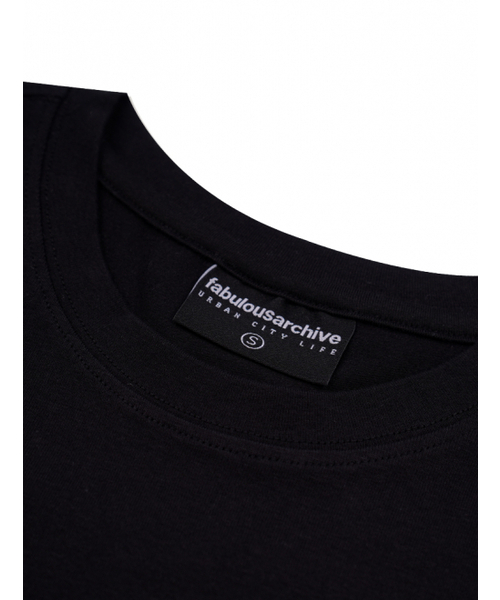 FABULOUS ARCHIVE(ファビュラスアーカイブ)の「ウィメンズフルーツスパンシングルジャージ半袖Tシャツブラックブルー(FCD2TS512W)(Tシャツ/カットソー・レディース・ブラック・MEDIUM/SMALL)」の3枚目の写真