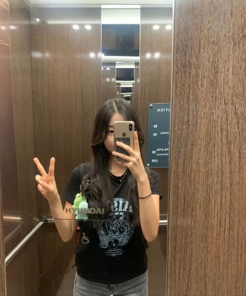 FABULOUS ARCHIVE(ファビュラスアーカイブ)の「ウィメンズフルーツスパンシングルジャージ半袖Tシャツブラックブルー(FCD2TS512W)(Tシャツ/カットソー・レディース・ブラック・MEDIUM/SMALL)」の7枚目の写真