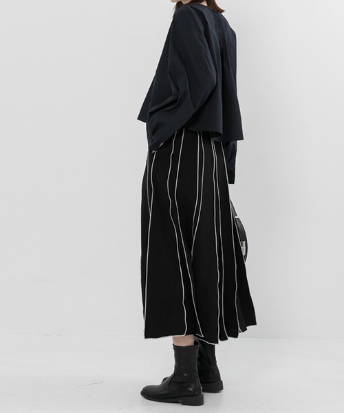 aimoha（アイモハ）の「【moyo】ラインスルーフレアスカート (AW)（スカート・レディース・ブラック/オフホワイト・SMALL/MEDIUM）」の4枚目の写真