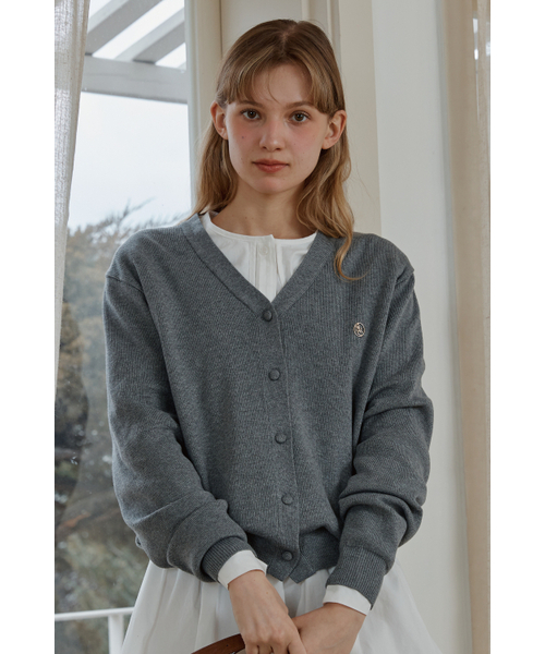 ANOETIC(アノエティック)の「ANC BASIC V-NECK CARDIGAN_GREY(カーディガン/ボレロ・レディース・グレー・FREE)」の2枚目の写真