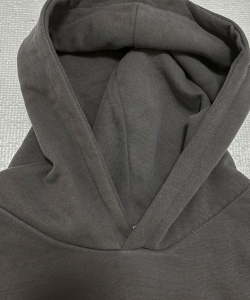 YACA(ヤーカ)の「Pigment Logo Sweat Hoodie/ピグメントロゴスウェットフーディー【unisex item】(パーカー・レディース・ブラウン/チャコールグレー・FREE)」の21枚目の写真