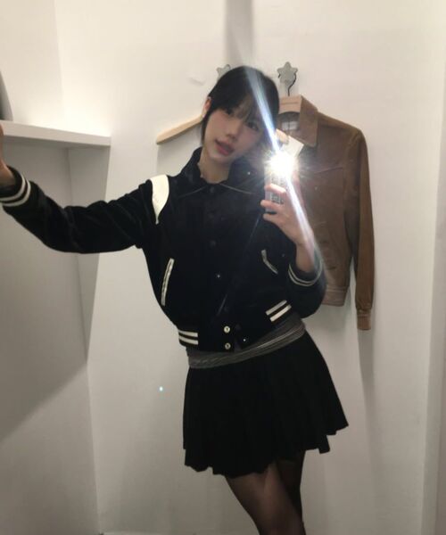 ROLLINGSTUDIOS(ローリングスタジオ)の「VELVET VARSITY JACKET BLACK(スタジャン・レディース・その他・X-SMALL/XX-LARGE/SMALL/LARGE/MEDIUM/X-LARGE)」の12枚目の写真