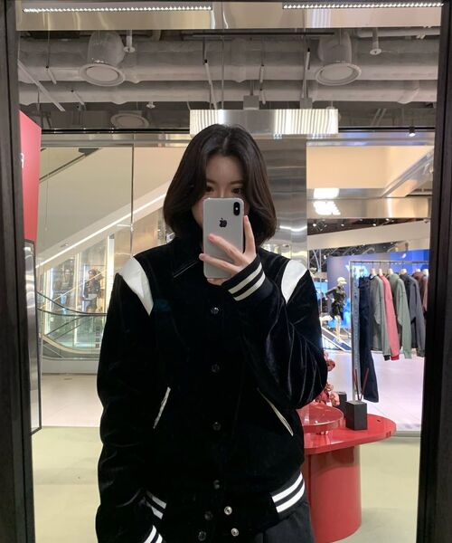 ROLLINGSTUDIOS(ローリングスタジオ)の「VELVET VARSITY JACKET BLACK(スタジャン・レディース・その他・X-SMALL/XX-LARGE/SMALL/LARGE/MEDIUM/X-LARGE)」の6枚目の写真
