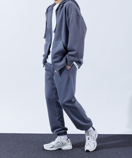 TOPBOY(トップボーイ)の「ヘビーデューティピグメントジョガーパンツストーンネイビー(スウェットパンツ・レディース・ネイビー・MEDIUM/LARGE/X-LARGE/XX-LARGE)」の2枚目の写真