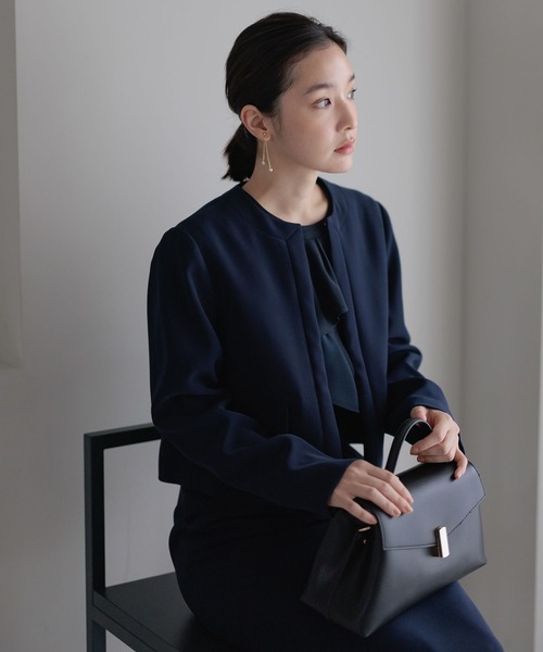 Andemiu（アンデミュウ）の「【WEB限定/T.P.O/2026】ノーカラージャケット608058（ノーカラージャケット・レディース・ブラック系1/ネイビー・MEDIUM/SMALL/LARGE）」の14枚目の写真