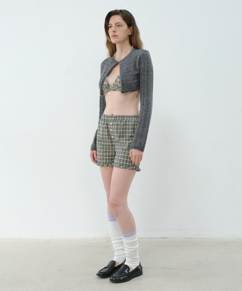 AOPT(アオプト)の「CROPPED BOLERO CARDIGAN - CHARCOAL(カーディガン/ボレロ・レディース・その他・SMALL/MEDIUM)」の4枚目の写真