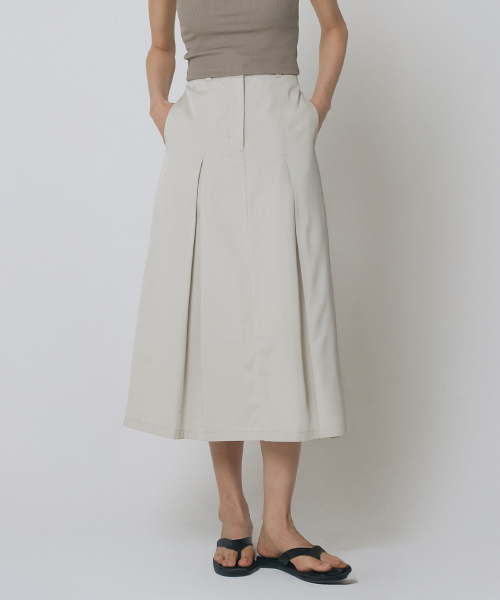 Express Holiday(エクスプレスホリデー)の「ツイルプリーツスカート_アイボリー(スカート・レディース・その他・SMALL/MEDIUM)」の1枚目の写真