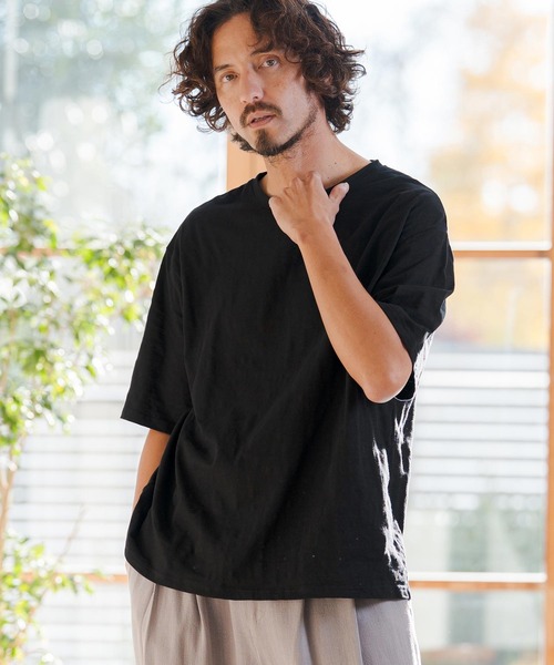 CAMBIO(カンビオ)の「mt10147- ベーシックスラブTシャツ(CMB-R0204)(Tシャツ/カットソー・メンズ・ブラック/ホワイト/チャコール/ネイビー・S/M/L)」の2枚目の写真