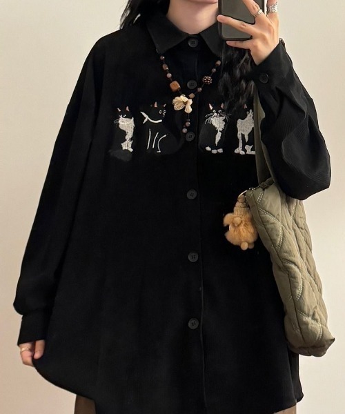 FreeZone(フリーゾーン)の「【春夏新作】ネコ刺繍 コーデュロイシャツ(シャツ/ブラウス・メンズ・ブラウン/ブラック/ベージュ・F)」の2枚目の写真