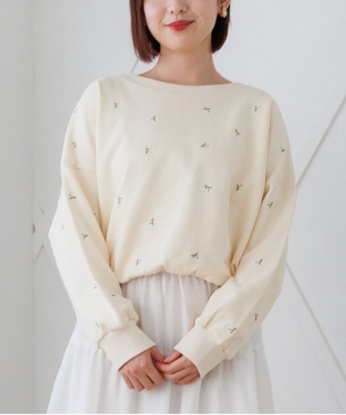 flower（フラワー）の「トゥインクルエンブロイダリースウェット（スウェット・レディース・イエロー/アイボリー・FREE）」の2枚目の写真