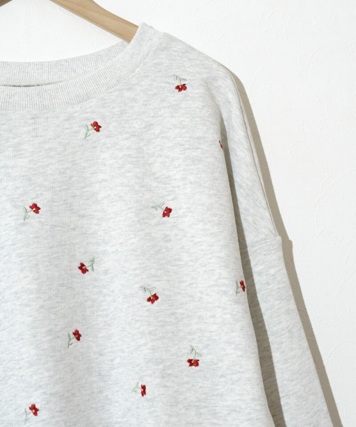 flower（フラワー）の「トゥインクルエンブロイダリースウェット（スウェット・レディース・イエロー/アイボリー・FREE）」の18枚目の写真