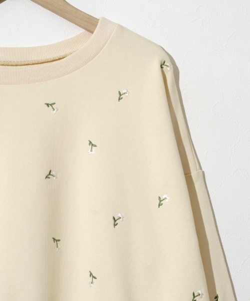flower（フラワー）の「トゥインクルエンブロイダリースウェット（スウェット・レディース・イエロー/アイボリー・FREE）」の13枚目の写真
