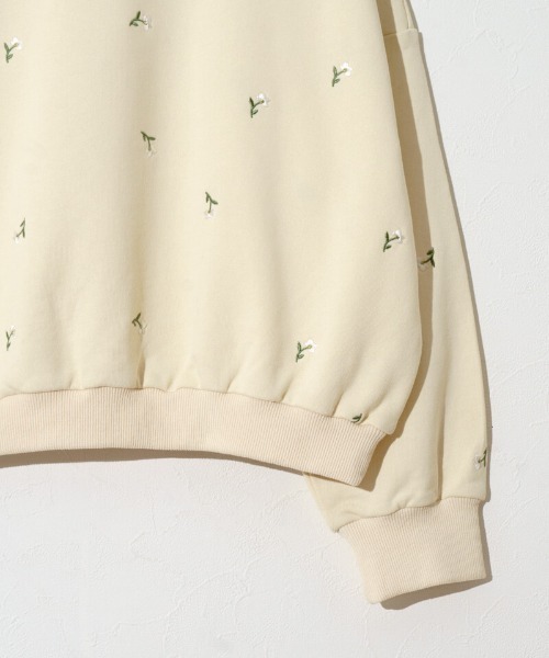 flower（フラワー）の「トゥインクルエンブロイダリースウェット（スウェット・レディース・イエロー/アイボリー・FREE）」の14枚目の写真