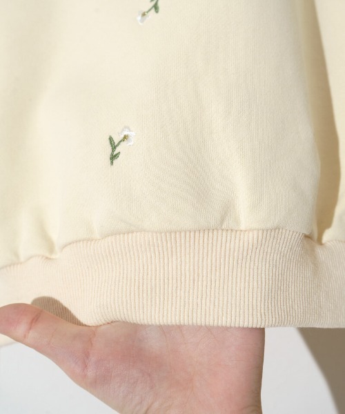 flower（フラワー）の「トゥインクルエンブロイダリースウェット（スウェット・レディース・イエロー/アイボリー・FREE）」の17枚目の写真