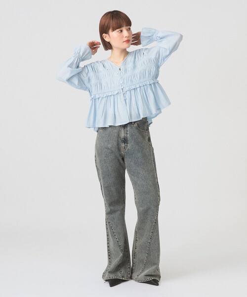 Ray BEAMS（レイビームス）の「シャーリング ペプラム  ブラウス（シャツ/ブラウス・レディース・サックスブルー/ブラック/ホワイト・ONE SIZE）」の7枚目の写真