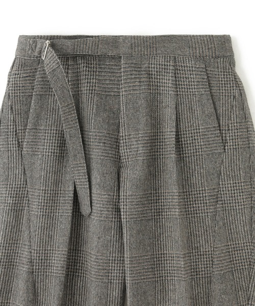 WHITE MOUNTAINEERING(ホワイトマウンテニアリング)の「WHITE MOUNTAINEERING GLEN CHECK 1 TUCK PANTS WM2473411(その他パンツ・メンズ・チャコールグレー・M)」の9枚目の写真
