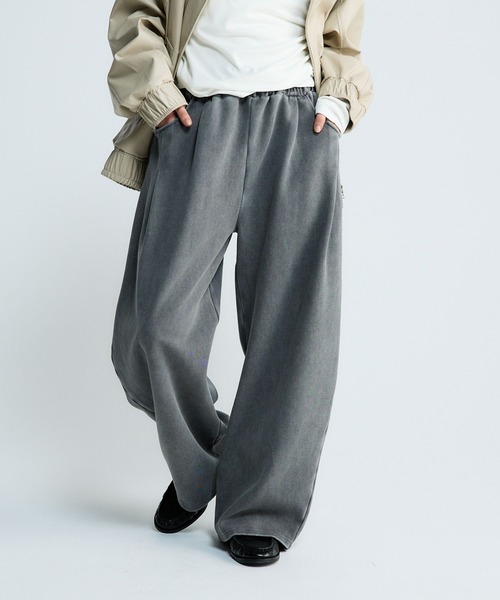 JEANASIS(ジーナシス)の「5ポケットスウェットコクーンパンツ/650280(スウェットパンツ・レディース・ブラック/杢グレー/グレー系その他/ピンク・FREE/SMALL)」の4枚目の写真