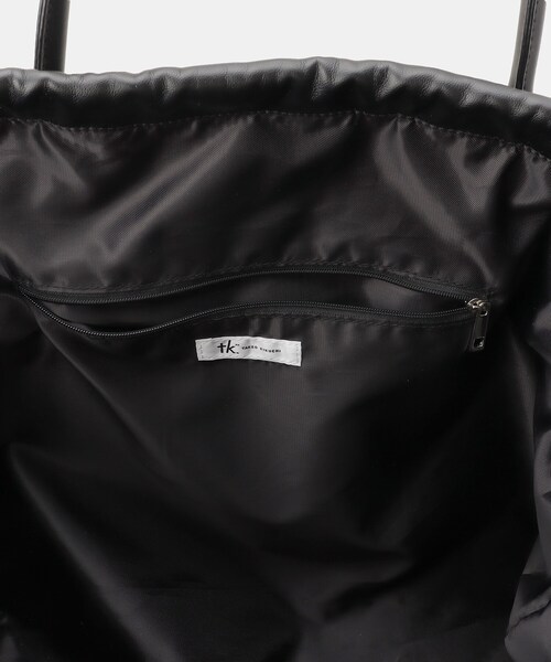 tk.TAKEO KIKUCHI(ティーケータケオキクチ)の「ドロスト2WAYトートバッグ(トートバッグ・メンズ・ブラック系/ブラック・00)」の16枚目の写真