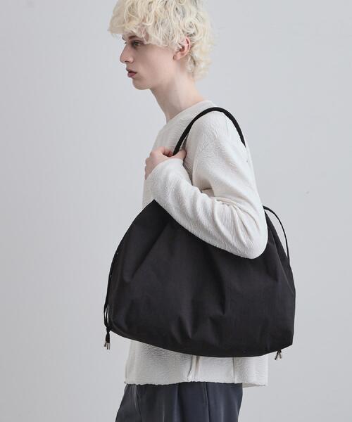 tk.TAKEO KIKUCHI(ティーケータケオキクチ)の「ドロスト2WAYトートバッグ(トートバッグ・メンズ・ブラック系/ブラック・00)」の17枚目の写真