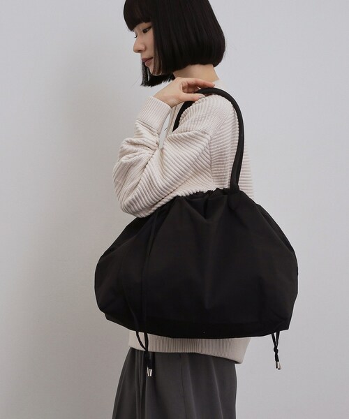 tk.TAKEO KIKUCHI(ティーケータケオキクチ)の「ドロスト2WAYトートバッグ(トートバッグ・メンズ・ブラック系/ブラック・00)」の20枚目の写真