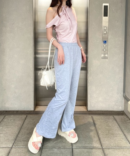 Mejoul(メジュール)の「【2026春夏新作】ビジューリング付 クロスベルト ボリュームソールサンダル(サンダル・レディース・ブラック/アイボリー/シルバー・L/M/S)」の7枚目の写真