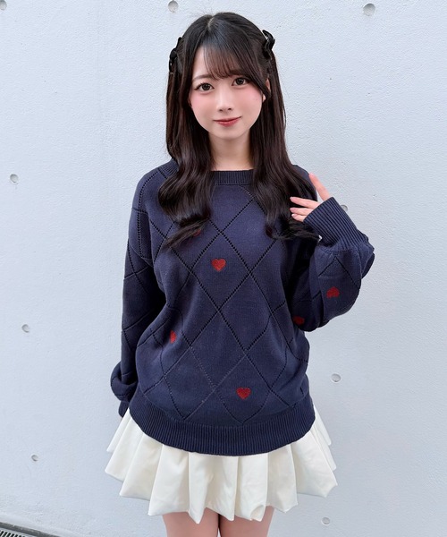 NOMAE(ノーマエ)の「ラメ刺繍ハートニット(ニット/セーター・レディース・アイボリー/グレー/ダークブルー・FREE)」の1枚目の写真