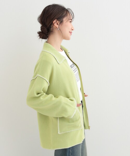 SHOO・LA・RUE（シューラルー）の「ステッチ襟付きが魅力な ジップニットカーディガン（カーディガン/ボレロ・レディース・オフホワイト/グレー/ライトグリーン・00）」の13枚目の写真
