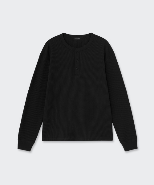 MUSINSA STANDARD（ムシンサスタンダード）の「ワッフルヘンリーネック長袖Tシャツ[ブラック]（Tシャツ/カットソー・メンズ・その他・X-LARGE/2XL/3XL/LARGE/MEDIUM/SMALL）」の4枚目の写真