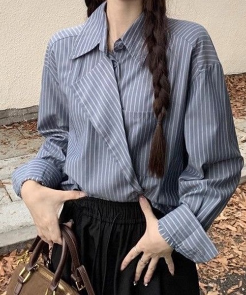 Flugge(フラッジー)の「デザインカラーストライプシャツ(シャツ/ブラウス・レディース・ブルー・MEDIUM/LARGE)」の2枚目の写真