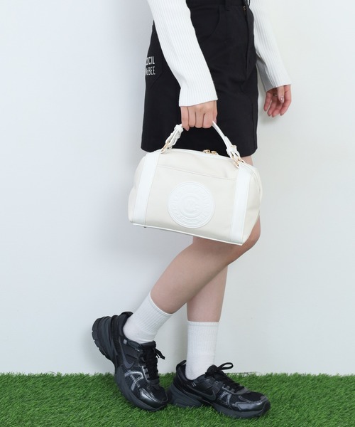 CECIL McBEE(セシルマクビー)の「Emblem Shoulder Bag(ボストンバッグ・レディース・ホワイト/ピンク/ベージュ・F)」の1枚目の写真