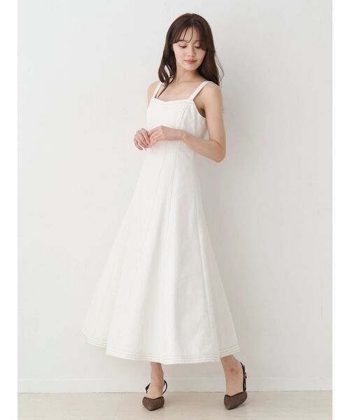 MERCURYDUO(マーキュリーデュオ)の「デニムフィットアンドフレアバックレースアップジャンスカ(ワンピース・レディース・オフホワイト/インディゴブルー/ピンク・SMALL/MEDIUM)」の17枚目の写真