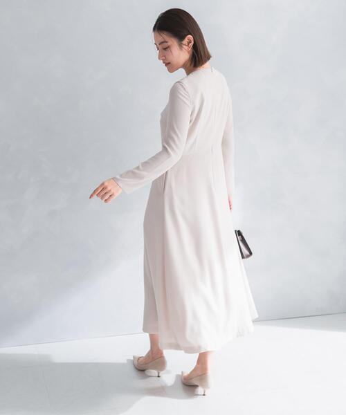 URBAN RESEARCH ROSSO WOMEN(アーバンリサーチ ロッソ)の「kaene シフォン合わせロングワンピース(ワンピース・レディース・ネイビー/ベージュ・MEDIUM)」の4枚目の写真