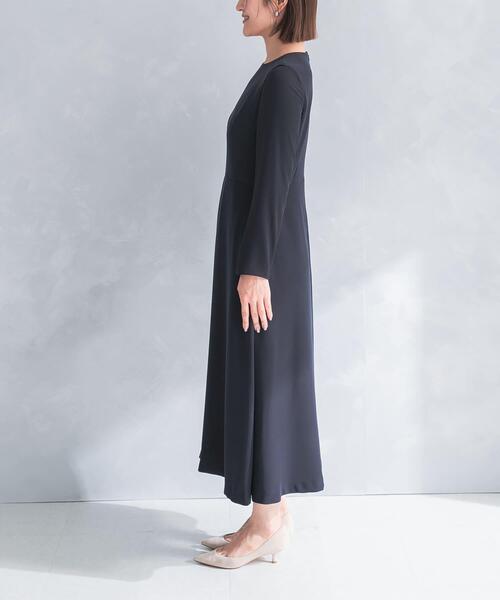 URBAN RESEARCH ROSSO WOMEN(アーバンリサーチ ロッソ)の「kaene シフォン合わせロングワンピース(ワンピース・レディース・ネイビー/ベージュ・MEDIUM)」の19枚目の写真