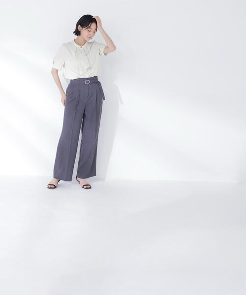 NATURAL BEAUTY BASIC(ナチュラルビューティーベーシック)の「◇ラッフルボウタイブラウス半袖(シャツ/ブラウス・レディース・ベージュ/イエロー/オフホワイト・SMALL/MEDIUM)」の9枚目の写真