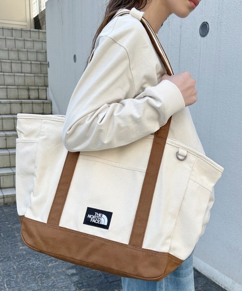 THE NORTH FACE(ザノースフェイス)の「◇THE NORTH FACE◇ WHITE LABEL 正規品/ノートPC収納可能大容量/オールデイ トート L ALL-DAY TOTE L(トートバッグ・レディース・キャメル/カーキ/ブラック・FREE)」の3枚目の写真