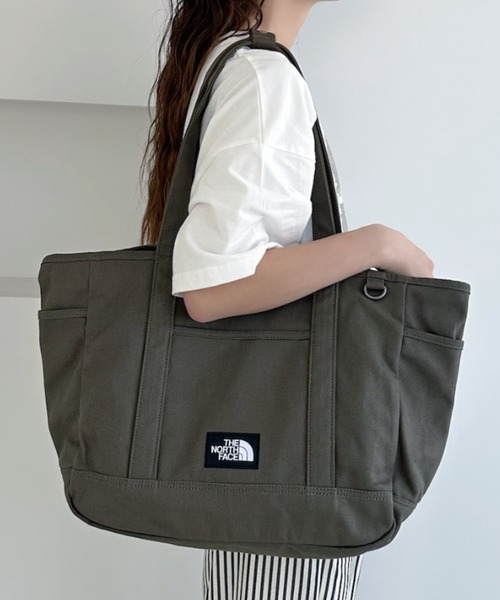 THE NORTH FACE(ザノースフェイス)の「◇THE NORTH FACE◇ WHITE LABEL 正規品/ノートPC収納可能大容量/オールデイ トート L ALL-DAY TOTE L(トートバッグ・レディース・キャメル/カーキ/ブラック・FREE)」の12枚目の写真