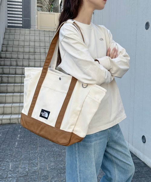 THE NORTH FACE(ザノースフェイス)の「◇THE NORTH FACE◇ WHITE LABEL 正規品/ノートPC収納可能大容量/オールデイ トート L ALL-DAY TOTE L(トートバッグ・レディース・キャメル/カーキ/ブラック・FREE)」の16枚目の写真