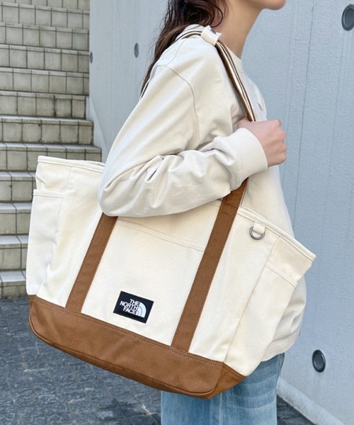 THE NORTH FACE(ザノースフェイス)の「◇THE NORTH FACE◇ WHITE LABEL 正規品/ノートPC収納可能大容量/オールデイ トート L ALL-DAY TOTE L(トートバッグ・レディース・キャメル/カーキ/ブラック・FREE)」の15枚目の写真