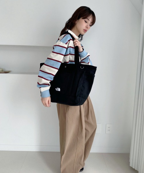 THE NORTH FACE(ザノースフェイス)の「◇THE NORTH FACE◇ WHITE LABEL 正規品/ノートPC収納可能大容量/オールデイ トート L ALL-DAY TOTE L(トートバッグ・レディース・キャメル/カーキ/ブラック・FREE)」の7枚目の写真