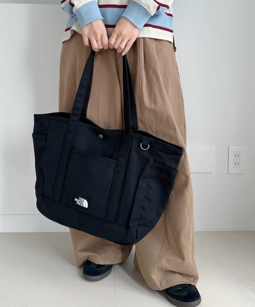 THE NORTH FACE(ザノースフェイス)の「◇THE NORTH FACE◇ WHITE LABEL 正規品/ノートPC収納可能大容量/オールデイ トート L ALL-DAY TOTE L(トートバッグ・レディース・キャメル/カーキ/ブラック・FREE)」の5枚目の写真