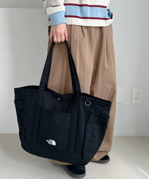 THE NORTH FACE(ザノースフェイス)の「◇THE NORTH FACE◇ WHITE LABEL 正規品/ノートPC収納可能大容量/オールデイ トート L ALL-DAY TOTE L(トートバッグ・レディース・キャメル/カーキ/ブラック・FREE)」の8枚目の写真